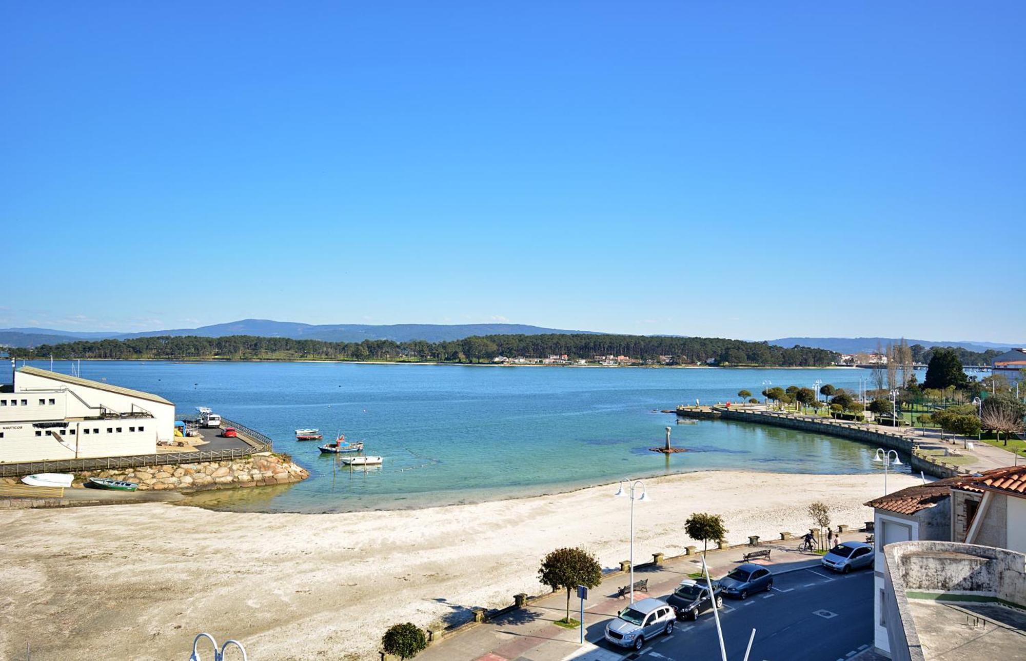 Apartamento Con Terraza Frente Al Mar En 오그로브 외부 사진