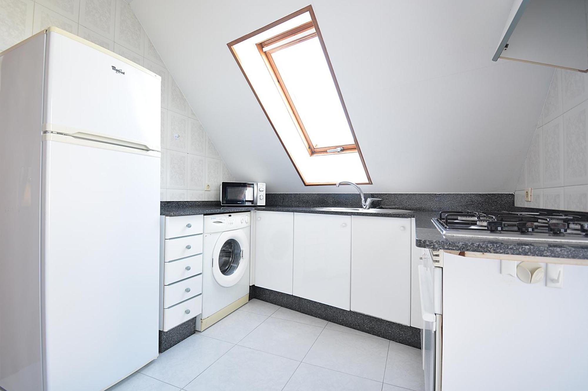 Apartamento Con Terraza Frente Al Mar En 오그로브 외부 사진